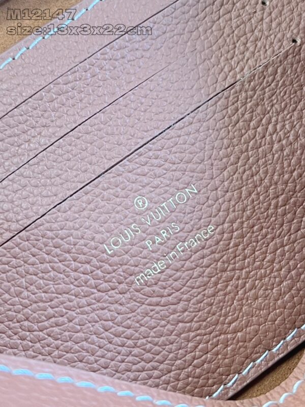 Wallet On Chain Low Key M12147