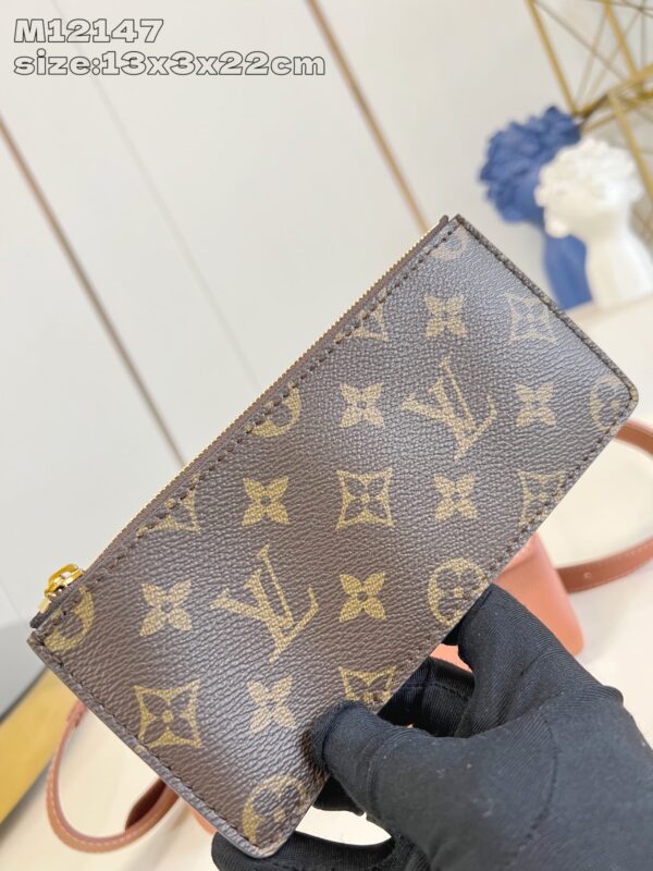 Wallet On Chain Low Key M12147
