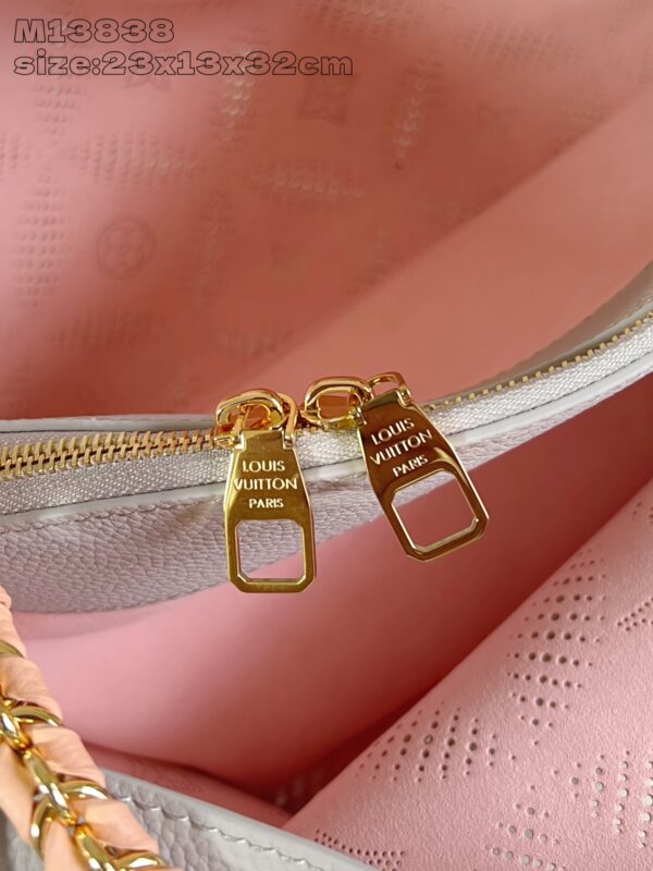 Louis Vuitton	Bella Tote