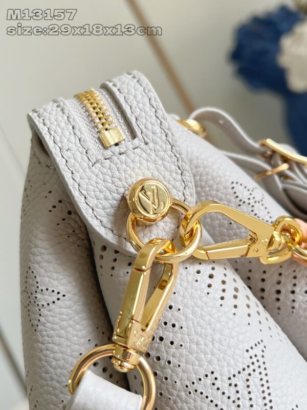 Louis Vuitton	Hand It All PM
