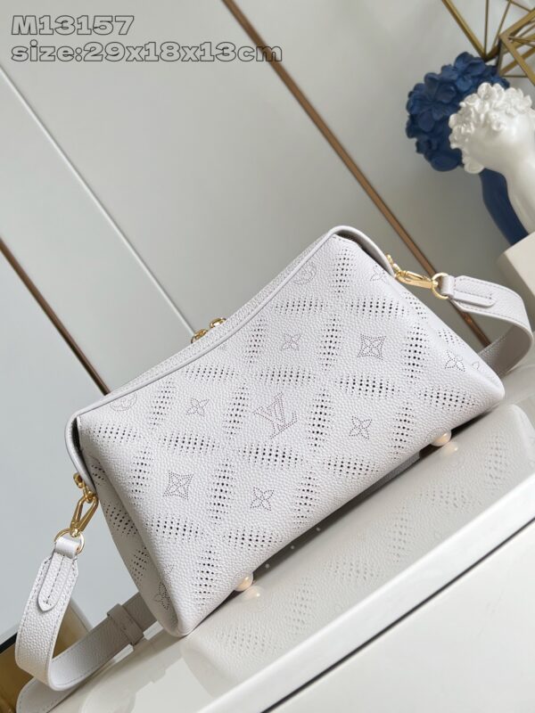 Louis Vuitton	Hand It All PM