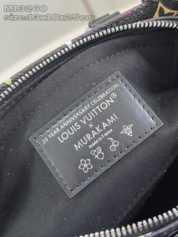 Louis Vuitton	LV x TM OnTheGo East West Chain