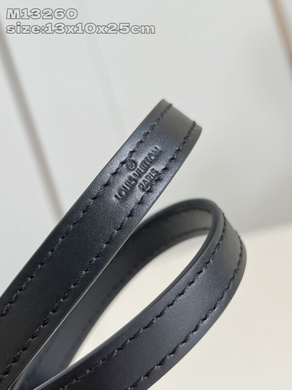 Louis Vuitton	LV x TM OnTheGo East West Chain
