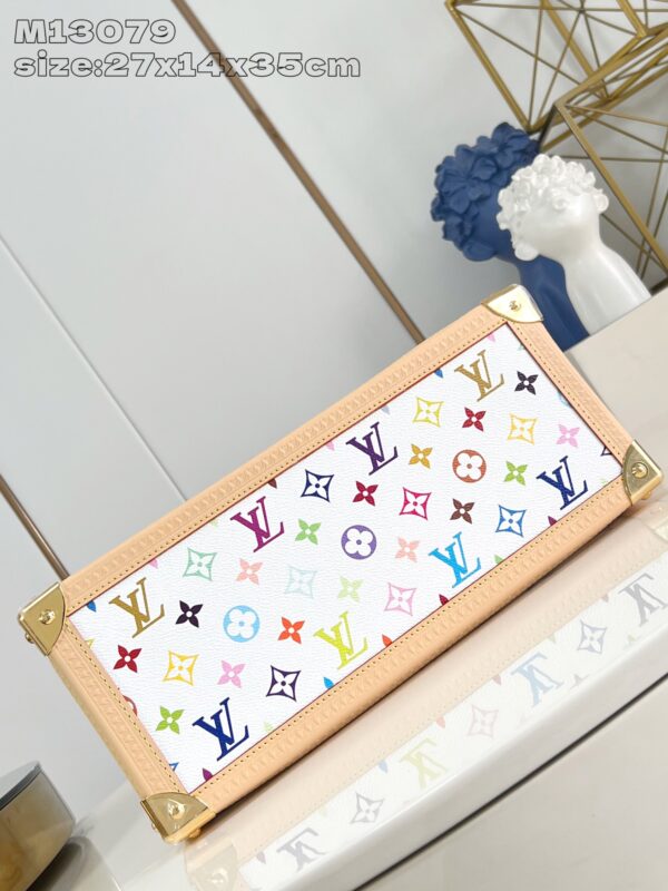 Louis Vuitton	LV x TM OnTheGo MM