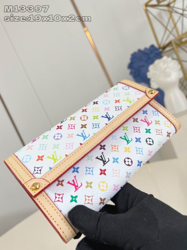Louis Vuitton	LV x TM Sarah Wallet