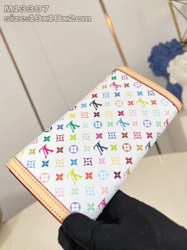 Louis Vuitton	LV x TM Sarah Wallet