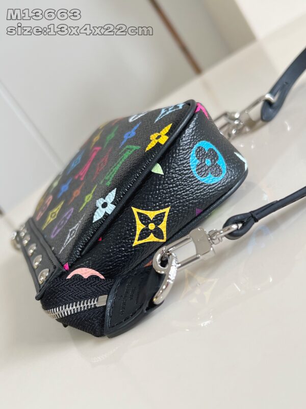 Louis Vuitton 	LV x TM Pochette Accessoires