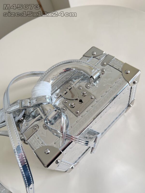 Louis Vuitton 	Valisette Trésor