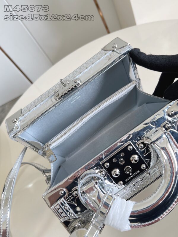 Louis Vuitton 	Valisette Trésor