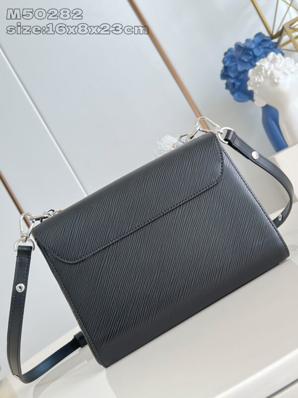 Louis Vuitton	Twist