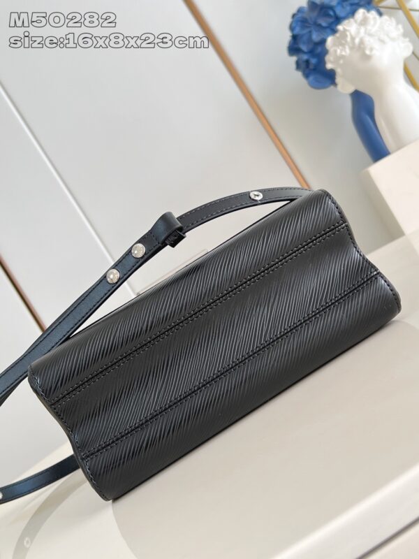 Louis Vuitton	Twist