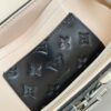 Louis Vuitton	Twist