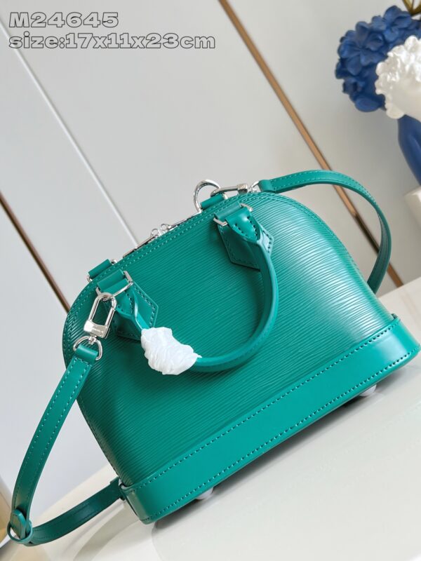 Louis Vuitton	Alma BB