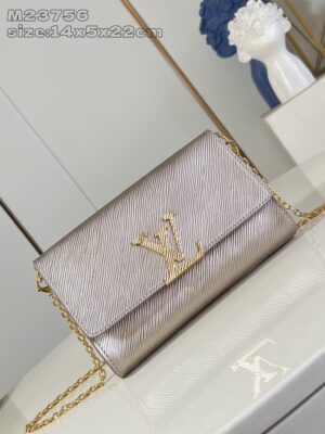Louis Vuitton 	Pochette Louise