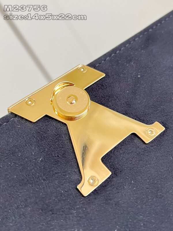 Louis Vuitton 	Pochette Louise
