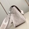 Louis Vuitton	Diane