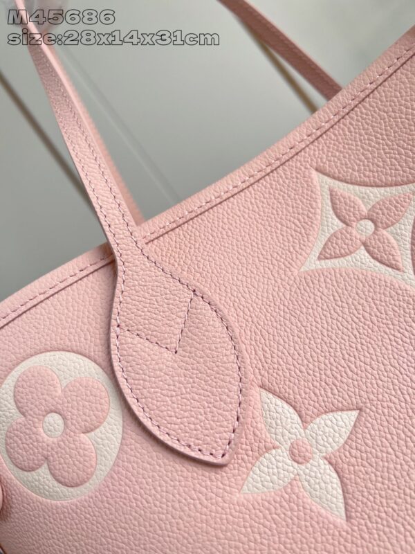 Louis Vuitton	Neverfull MM