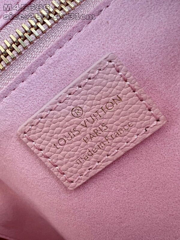 Louis Vuitton	Neverfull MM