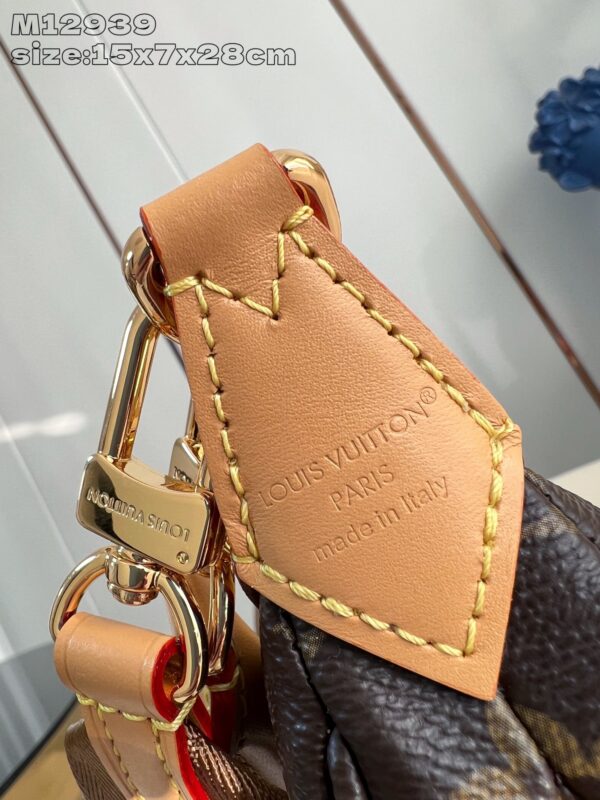 Louis Vuitton	Looping