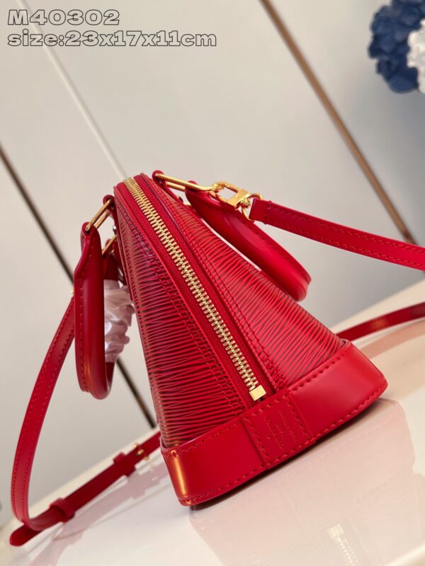 Louis Vuitton	Louis Vuitton Alma BB