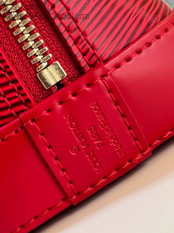 Louis Vuitton	Louis Vuitton Alma BB