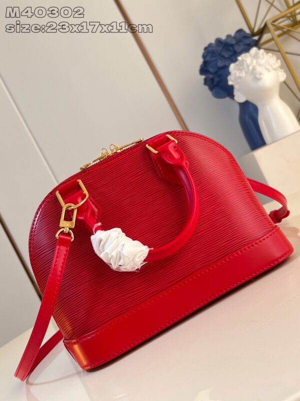 Louis Vuitton	Louis Vuitton Alma BB