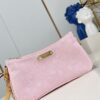 Louis Vuitton	Liv Pochette