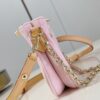 Louis Vuitton	Liv Pochette