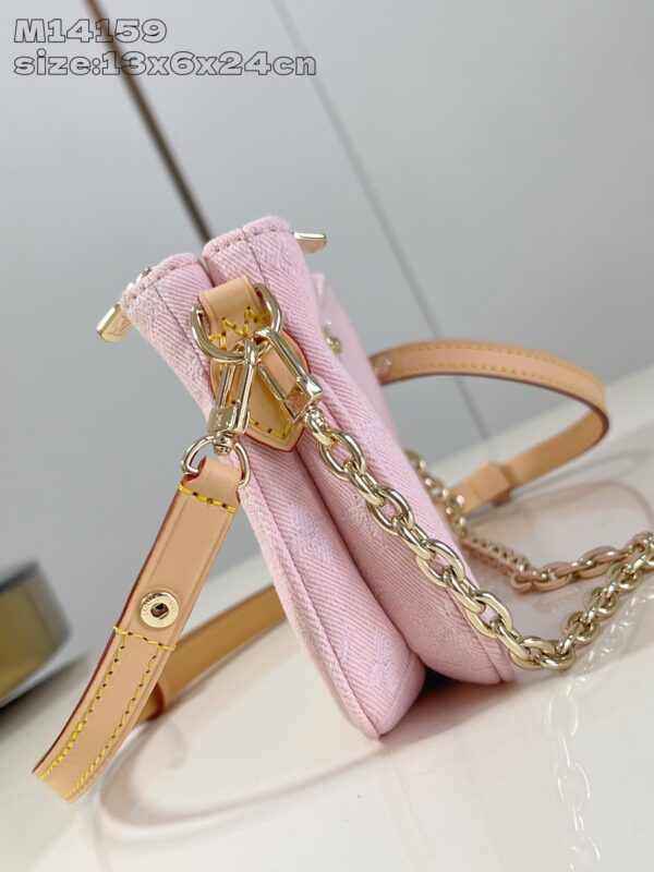 Louis Vuitton	Liv Pochette