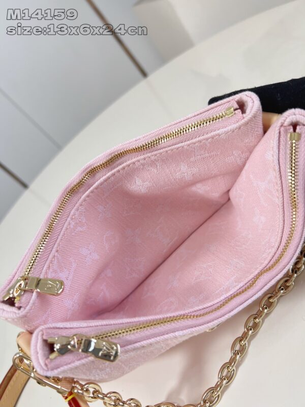 Louis Vuitton	Liv Pochette