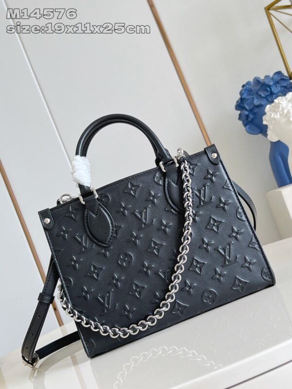 Louis Vuitton	OnTheGo PM