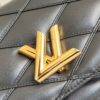 Louis Vuitton	Wallet On Chain GO-14
