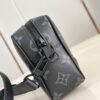 Louis Vuitton 	Trocadéro Wearable Wallet