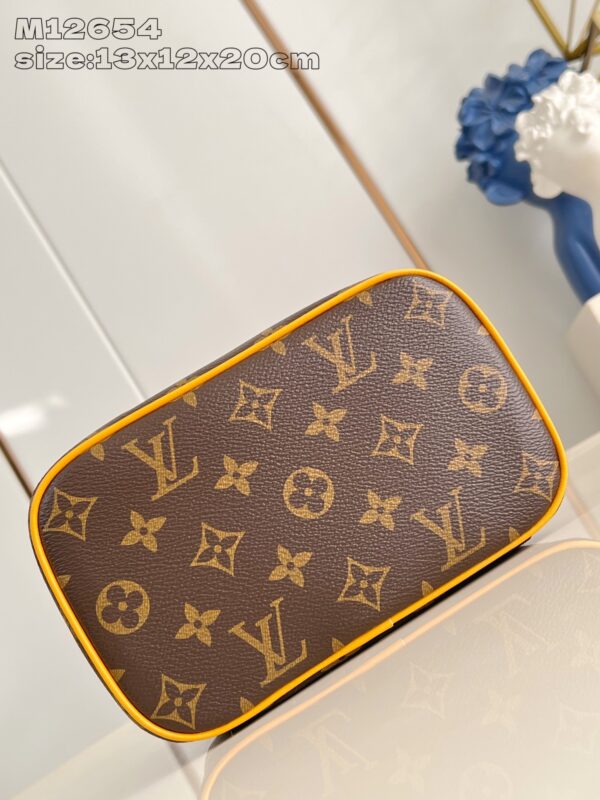 Louis Vuitton	Nice Mini