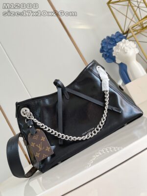 Louis Vuitton 	CarryAll Vibe BB