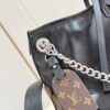 Louis Vuitton 	CarryAll Vibe BB
