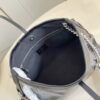 Louis Vuitton 	CarryAll Vibe BB
