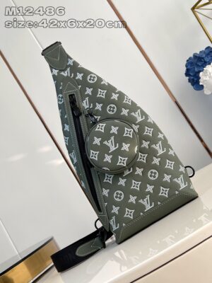 Louis Vuitton	Duo Slingbag