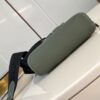 Louis Vuitton	Duo Slingbag