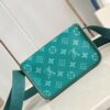 Louis Vuitton	Bosphore Wearable Wallet