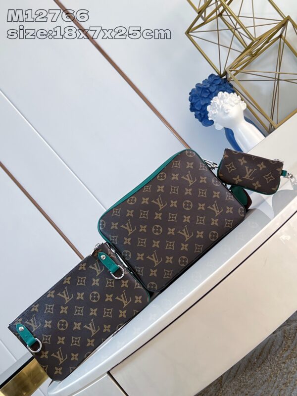 Louis Vuitton Trio Messenger