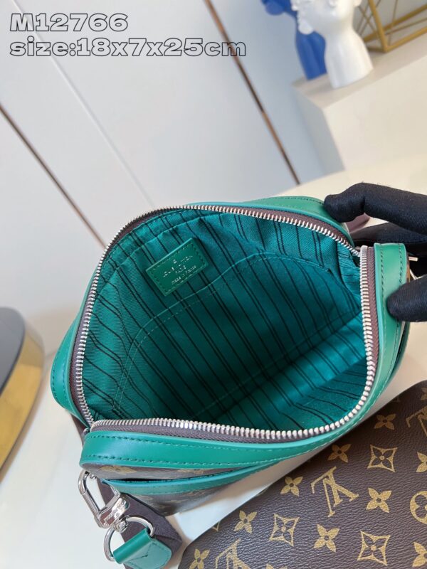 Louis Vuitton Trio Messenger