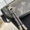 Louis Vuitton	Pulse Wearable Wallet
