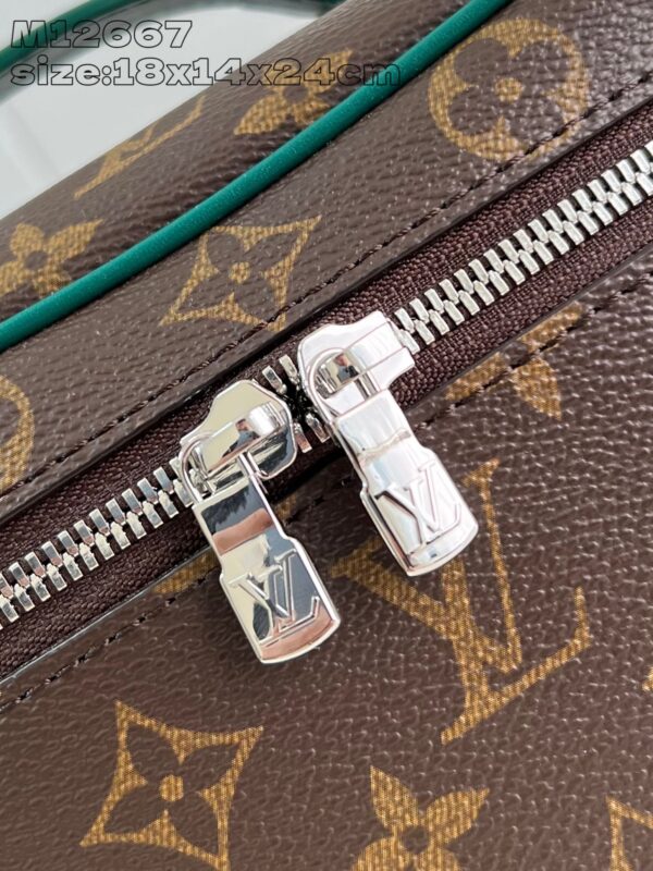 Louis Vuitton 	Nice BB