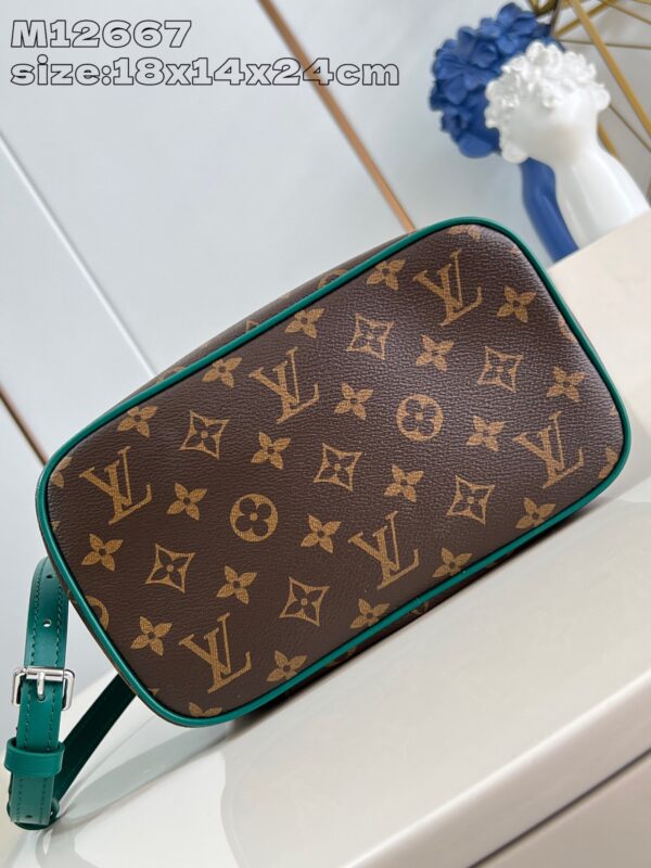 Louis Vuitton 	Nice BB