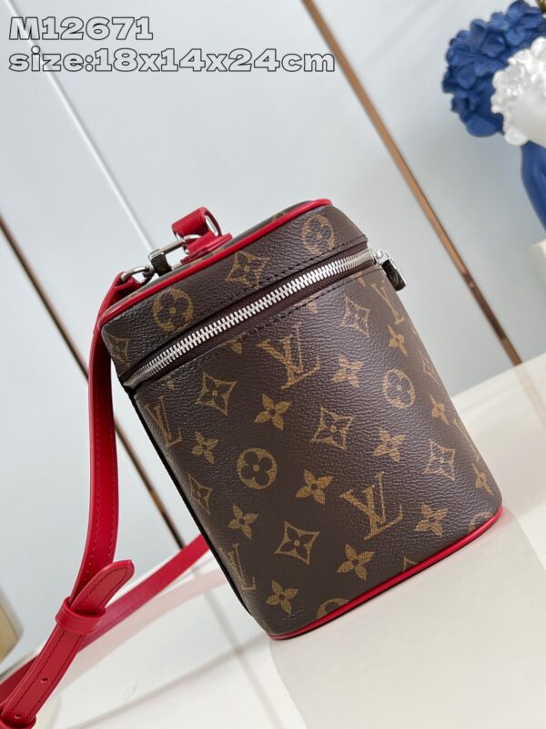 Louis Vuitton 	Nice BB