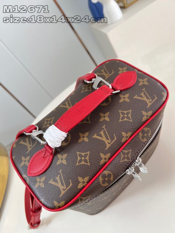 Louis Vuitton 	Nice BB