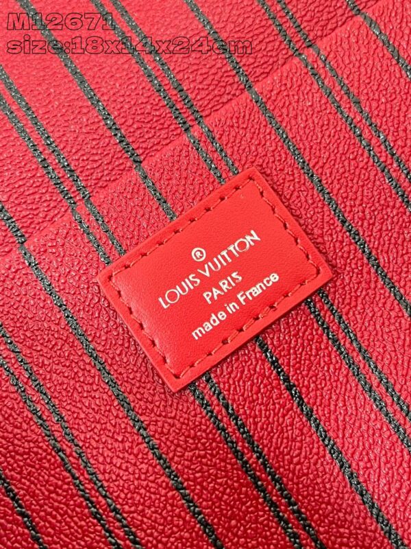 Louis Vuitton 	Nice BB