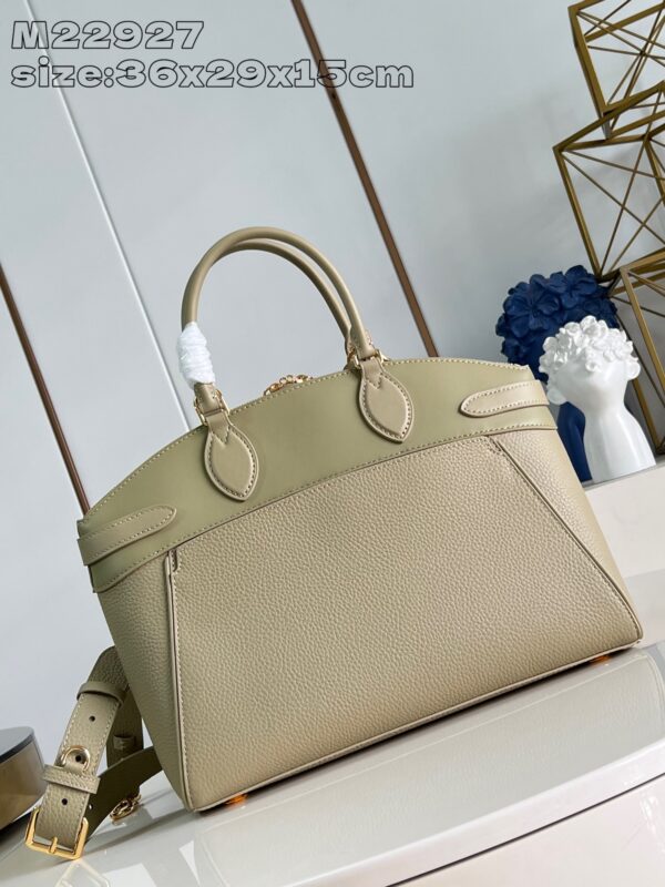 Louis Vuitton	Vendôme MM