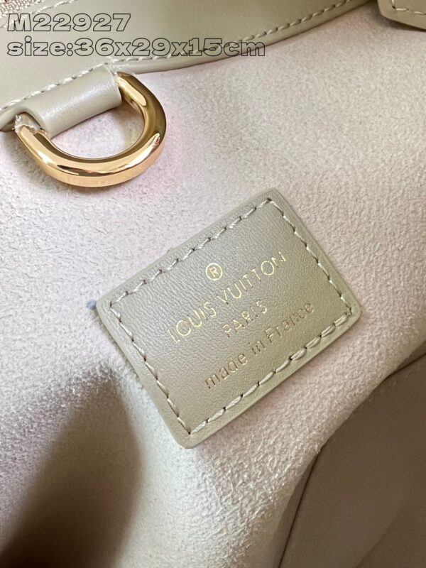 Louis Vuitton	Vendôme MM